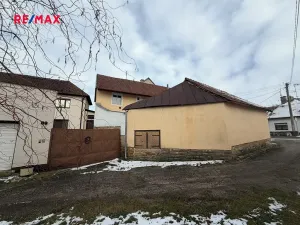 Prodej bytu 2+1, Komňa, 44 m2