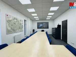 Pronájem kanceláře, Klecany, V Honech, 179 m2