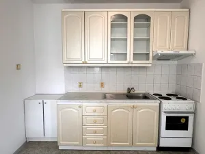 Pronájem bytu 2+kk, Pardubice, Na Labišti, 60 m2