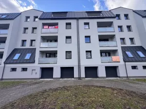 Pronájem bytu 2+kk, Pardubice, Na Labišti, 60 m2