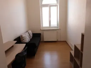 Pronájem bytu 2+1, Praha - Žižkov, Orebitská, 40 m2
