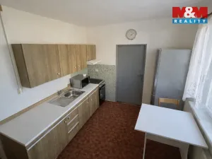 Prodej bytu 3+1, Dynín, 70 m2