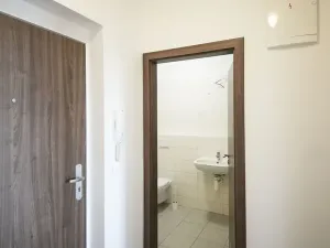 Pronájem bytu 1+kk, Praha - Uhříněves, Václava Trojana, 31 m2