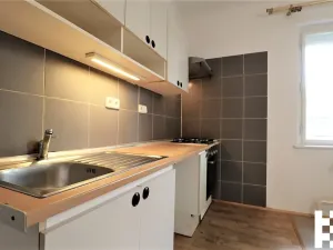 Pronájem bytu 3+kk, Praha - Dolní Chabry, Žďárská, 80 m2