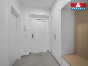 Prodej bytu 1+kk, Hradec Králové - Nový Hradec Králové, Antonína Petrofa, 32 m2