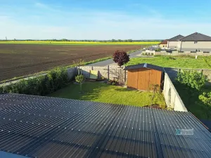 Pronájem bytu 3+kk, Polerady, 71 m2