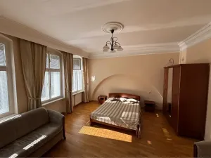 Prodej bytu 2+kk, Karlovy Vary, Vřídelní, 58 m2