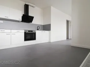 Pronájem bytu 1+kk, Praha - Vysočany, Pod Harfou, 40 m2