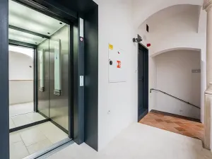 Pronájem obchodního prostoru, Praha - Malá Strana, Vlašská, 98 m2