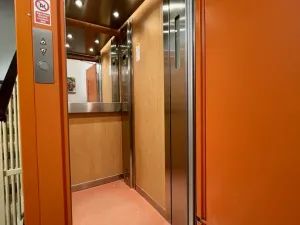 Pronájem bytu 1+1, Chomutov, Březenecká, 33 m2