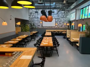 Pronájem kanceláře, Praha - Libeň, Lihovarská, 222 m2