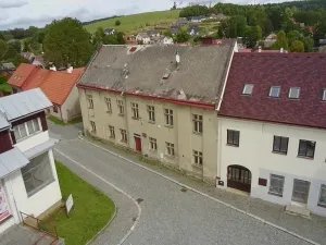 Prodej vícegeneračního domu, Svratka, 280 m2