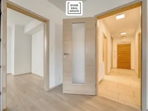 Prodej bytu 3+kk, Praha - Libeň, Nad Rokoskou, 77 m2