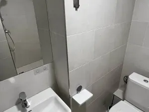 Pronájem bytu 1+kk, Praha - Radotín, Vrážská, 25 m2