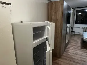 Pronájem bytu 1+kk, Praha - Radotín, Vrážská, 25 m2