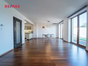 Prodej rodinného domu, Nupaky, Kruhová, 161 m2