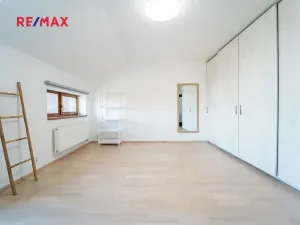 Prodej rodinného domu, Nupaky, Kruhová, 161 m2