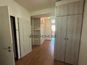 Prodej bytu 3+1, Praha - Vinohrady, Francouzská, 64 m2