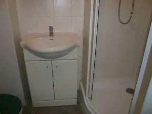 Pronájem bytu 2+kk, Praha - Záběhlice, náměstí Mezi zahrádkami, 45 m2