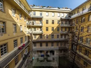 Pronájem bytu 2+kk, Praha - Nové Město, V jirchářích, 47 m2