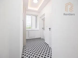 Pronájem bytu 1+kk, Praha - Střešovice, Myslbekova, 30 m2