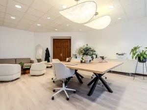 Pronájem kanceláře, Praha - Nové Město, Politických vězňů, 46 m2