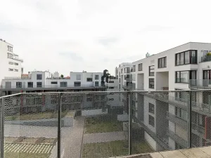 Pronájem bytu 1+kk, Praha - Vinohrady, Korunní, 42 m2