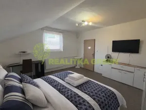 Pronájem bytu 1+1, Ostrata, 40 m2