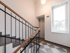 Prodej bytu 1+kk, Praha - Libeň, V zahradách, 25 m2