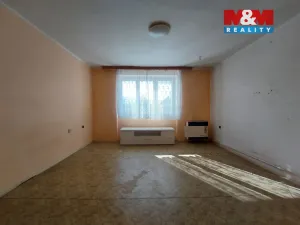 Prodej bytu 1+1, Klášterec nad Ohří - Miřetice u Klášterce nad Ohří, Pražská, 52 m2