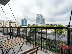 Pronájem bytu 1+kk, Praha - Holešovice, V háji, 37 m2