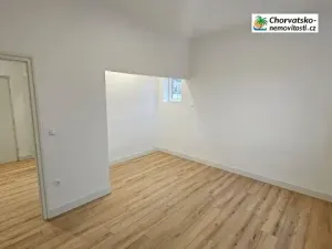 Prodej bytu 3+kk, Novi Vinodolski, Chorvatsko, 57 m2