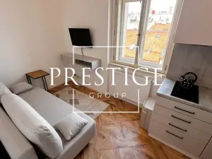 Pronájem bytu 2+kk, Praha - Smíchov, Nádražní, 32 m2