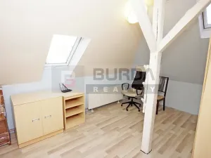 Pronájem rodinného domu, Neratovice, 246 m2