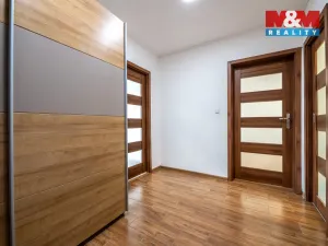 Prodej bytu 2+1, Děčín, Pohraniční, 62 m2