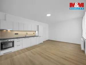 Pronájem bytu 1+kk, Hradec Králové - Nový Hradec Králové, Antonína Petrofa, 32 m2