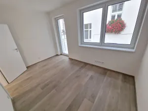 Pronájem atypického bytu, Praha - Nusle, Oldřichova, 94 m2