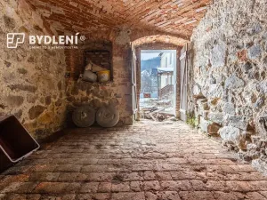 Prodej výrobních prostor, Malé Březno, 670 m2