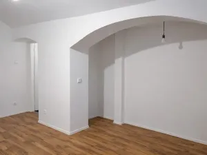 Pronájem obchodního prostoru, Praha - Strašnice, Saratovská, 110 m2