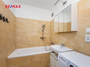 Prodej bytu 4+kk, Kladno, Vít. Nezvala, 70 m2