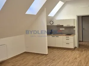 Pronájem kanceláře, České Budějovice, nám. Přemysla Otakara II., 38 m2