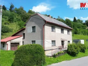 Prodej chalupy, Police nad Metují - Hlavňov, 160 m2
