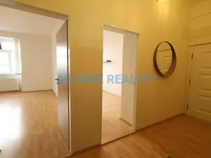 Prodej bytu 2+kk, Praha - Bubeneč, Raisova, 46 m2