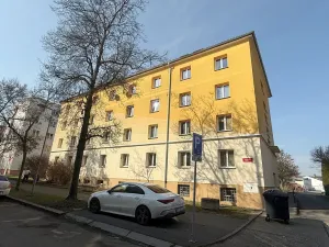 Pronájem bytu 1+1, Plzeň, Blatenská, 29 m2