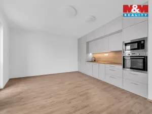 Pronájem bytu 1+kk, Pardubice - Pardubičky, Nová Tesla, 32 m2