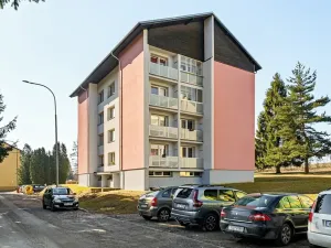 Prodej bytu 3+1, Studená, Komenského, 74 m2