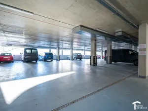 Pronájem bytu 2+kk, Pardubice - Zelené Předměstí, nábřeží Závodu míru, 78 m2