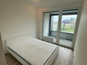 Pronájem bytu 2+kk, Praha - Holešovice, U Pergamenky, 54 m2