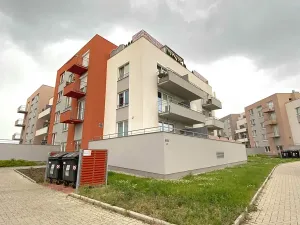 Pronájem bytu 2+kk, Praha - Letňany, Hlučkova, 58 m2