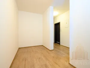 Pronájem bytu 2+kk, Praha - Vysočany, Svatošových, 58 m2